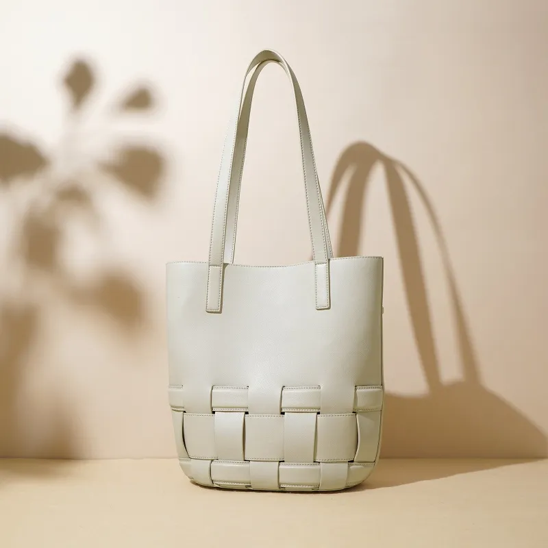 The Comfort Women Leather White Hand Bag Woven Straw Bucket Bag